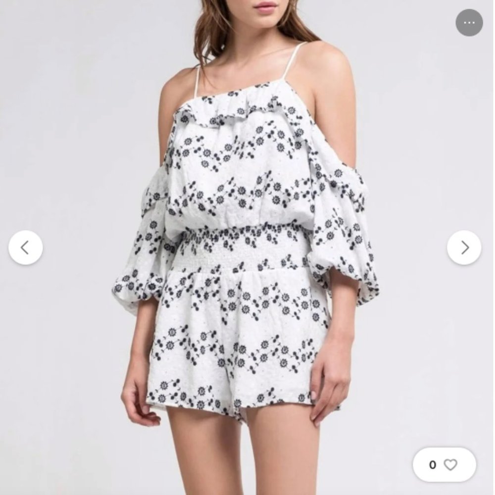 J.O.A Floral Embroidered Eyelet Cold Shoulder Romper size large white blue